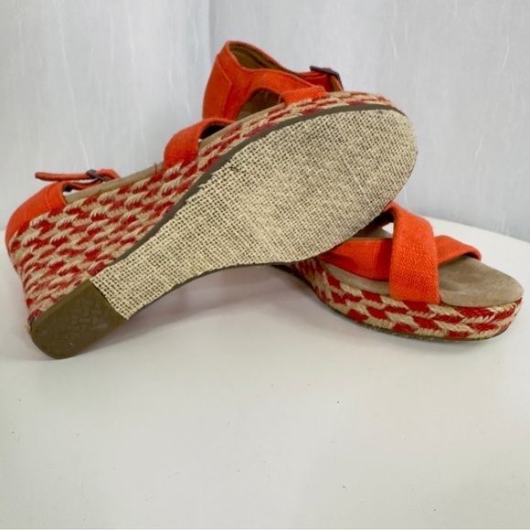 TOMS Wedges - Picture 9 of 13